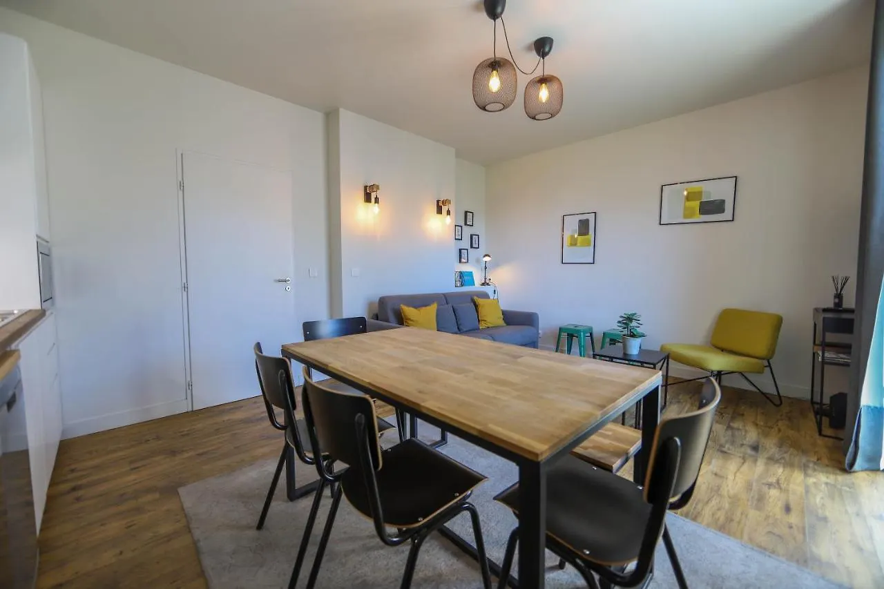 Le Rubis - T3 avec parking et 2 salles de bain. Annecy Appartement